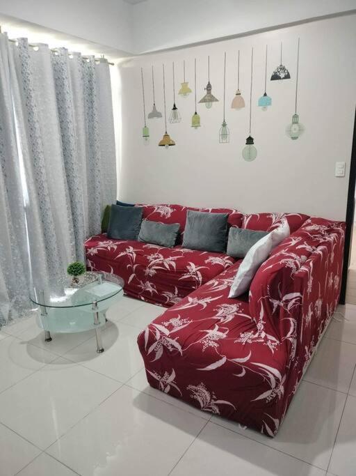 Cubao Manhattan Heights, Unit 8Bc Tower B, 1 Br Манила Экстерьер фото