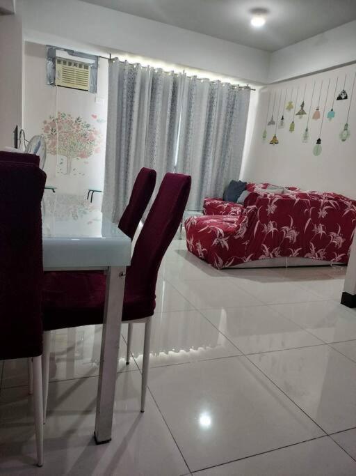 Cubao Manhattan Heights, Unit 8Bc Tower B, 1 Br Манила Экстерьер фото
